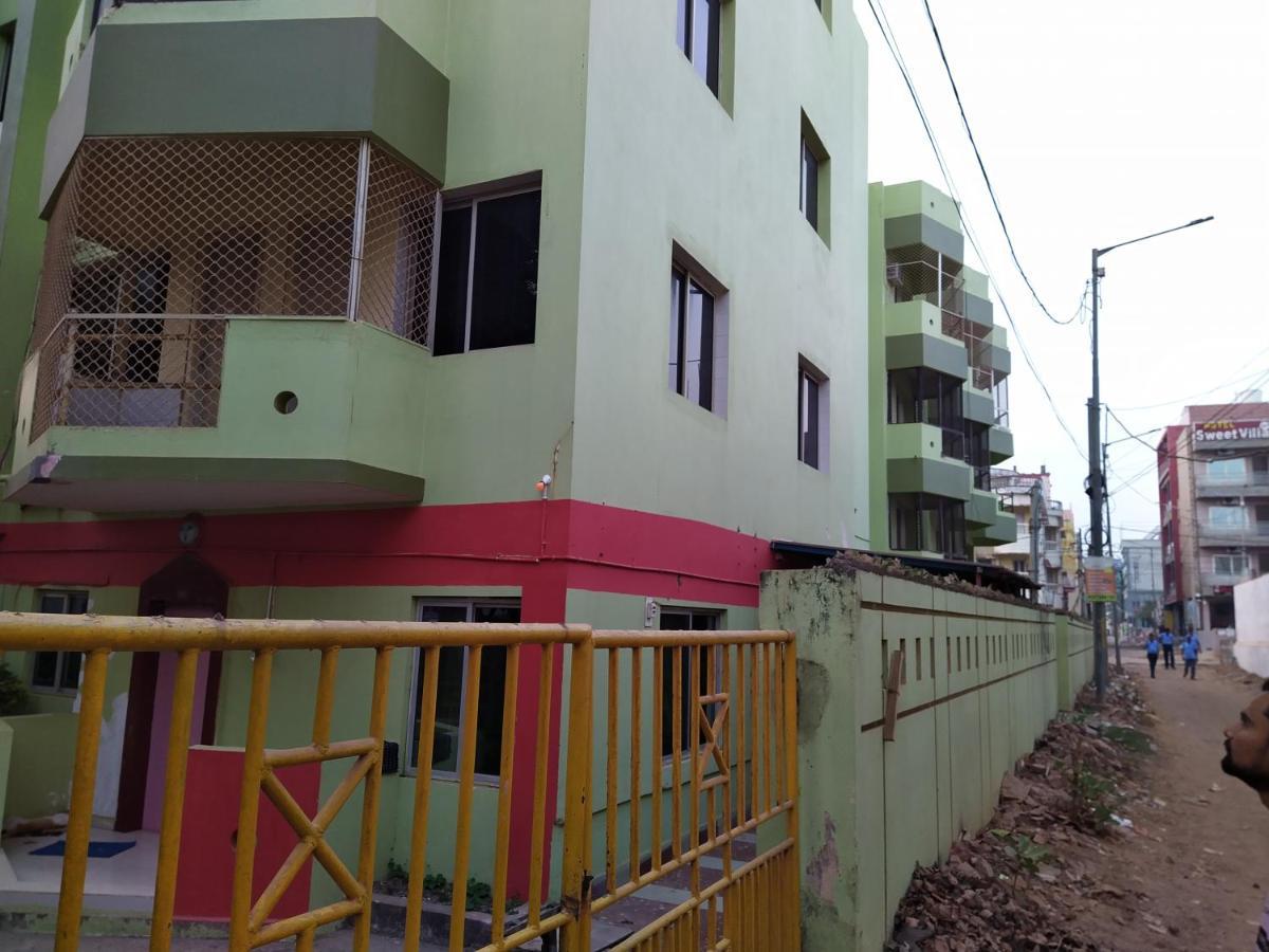 Guest house Sara House *